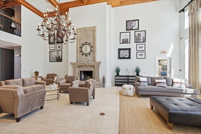 Building Photo - 3777 Peachtree Rd NE