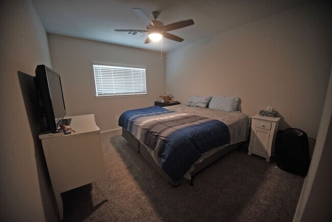 Building Photo - 12727 Taymouth Manor Dr
