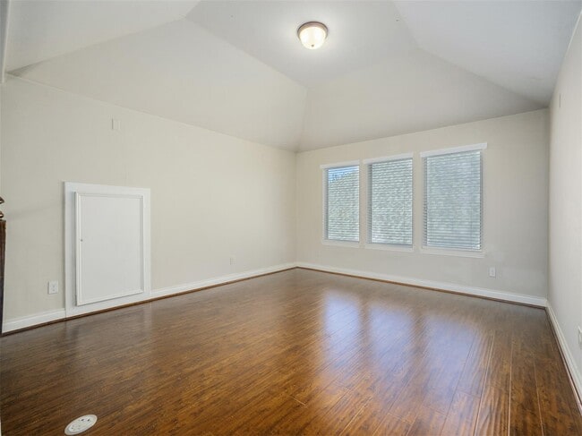 Building Photo - 10007 Eldarica Way