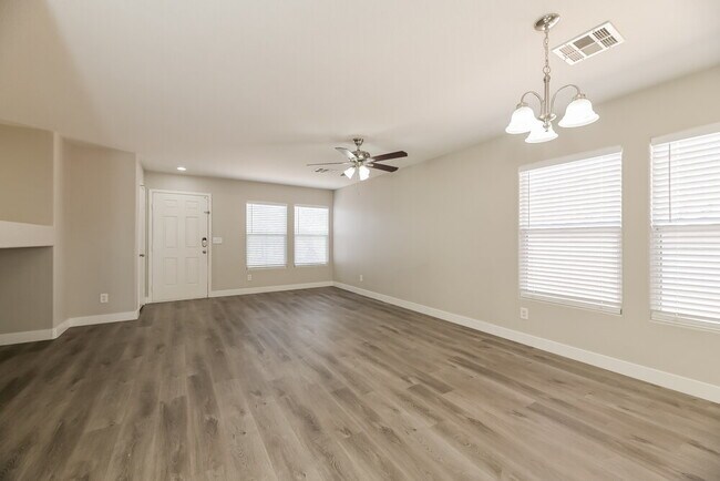 Building Photo - 615 Backbone Mountain Dr
