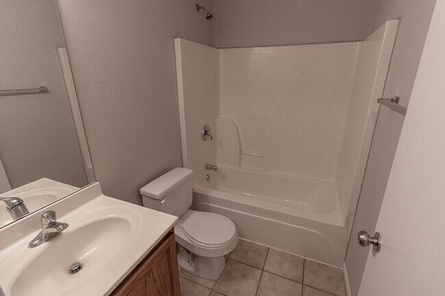 Building Photo - 5812-5814 Canaveral Dr.