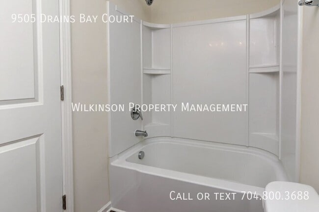 Building Photo - 9505 Drains Bay Ct