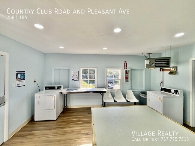 Building Photo - 605 Country Club Rd