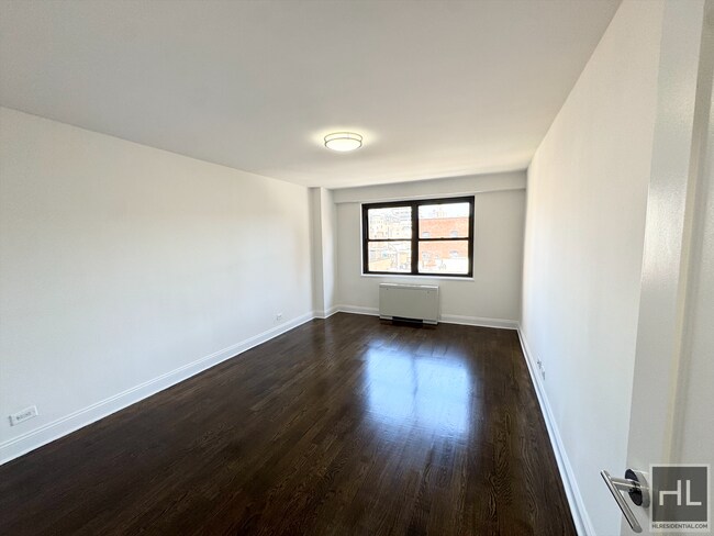 Building Photo - East 16 Avenue