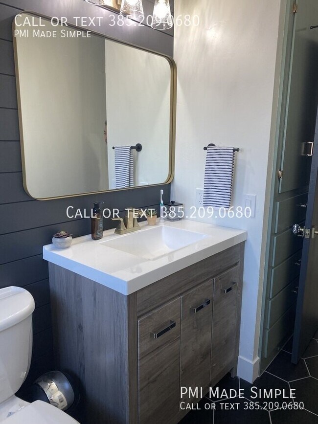 Building Photo - 5777 S Sagewood Dr