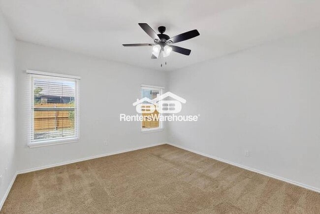 Building Photo - MOVE IN READY - 3BED/2BATH - HASLET, TEXAS