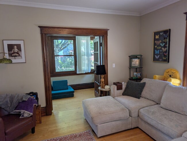Building Photo - 3BR/2BA Northeast Minneapolis Home With Character, Privacy, and Room to Relax