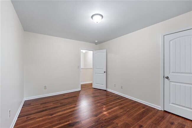 Building Photo - 204 Britt Dr