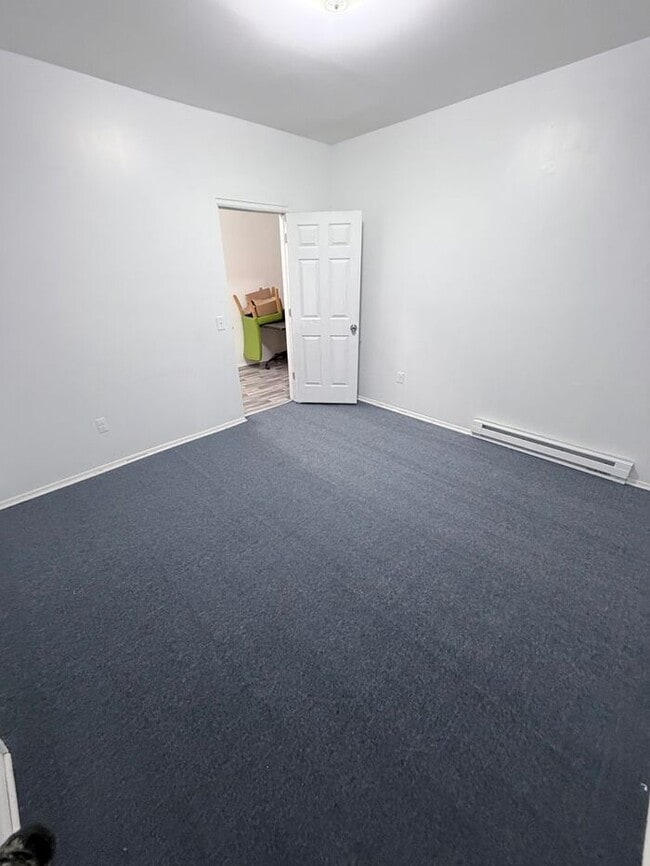 Building Photo - Inspected and Approved 3 Bedroom 1 Bath in Trenton