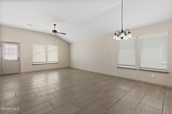 Building Photo - 14916 Tierra Coruna Ave