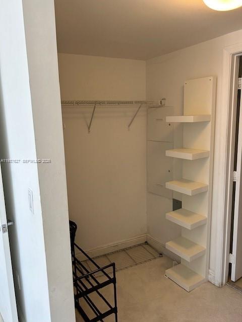 Building Photo - 1750 N Bayshore Dr