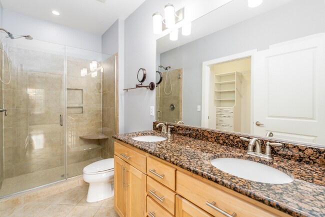 Building Photo - 2920 Martinsville Rd St