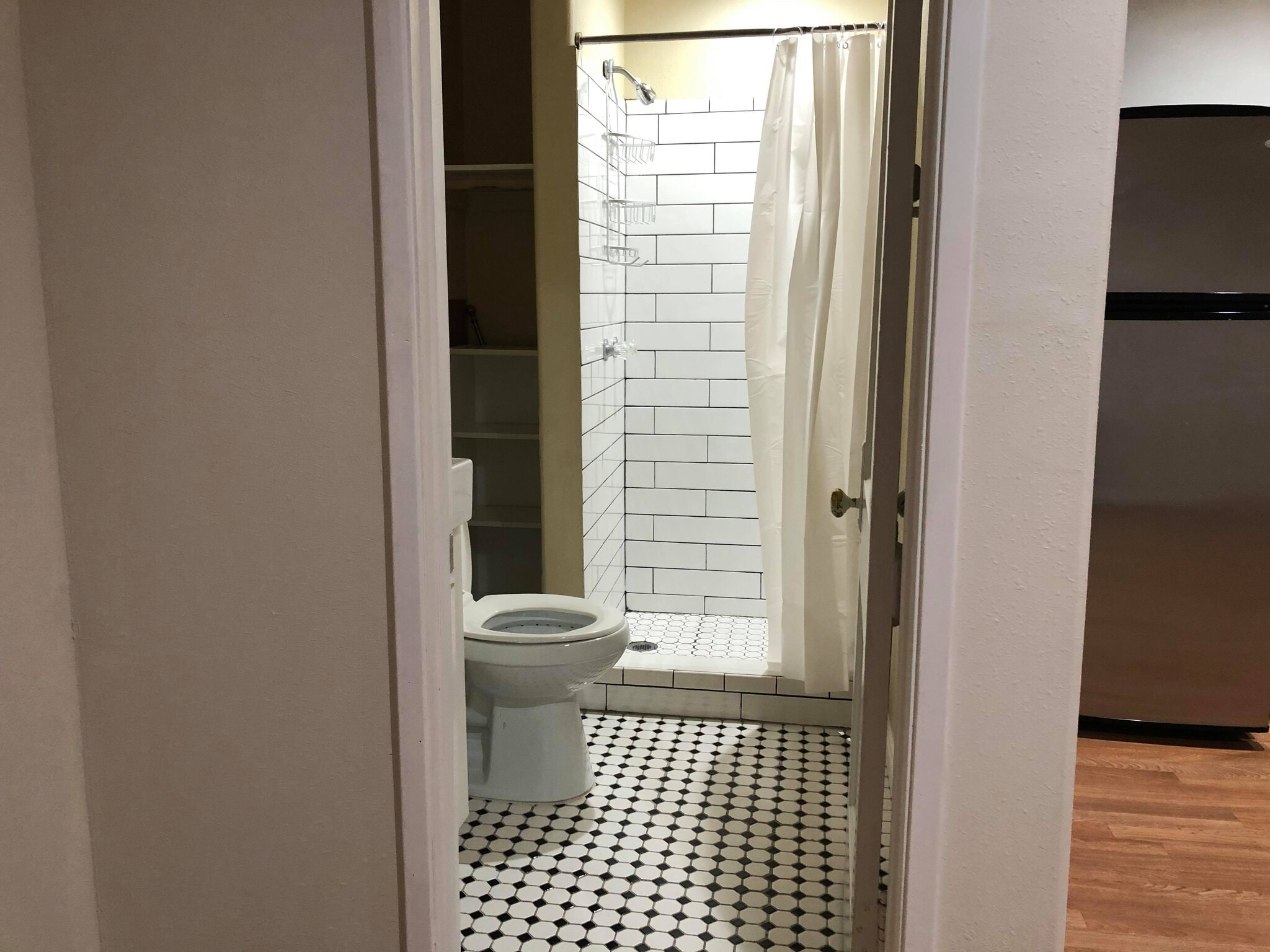 Building Photo - 3219 Gleason Ave