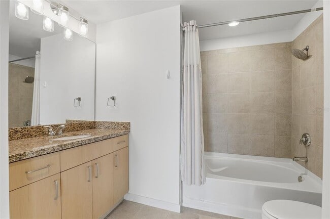 Building Photo - 155 S Court Ave