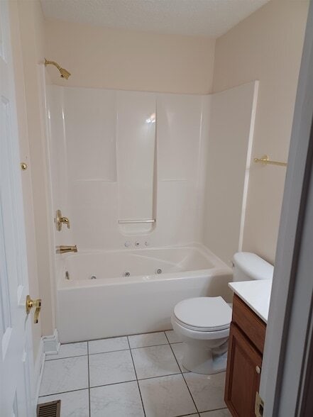 Building Photo - 365 Tall Oak Blvd NW