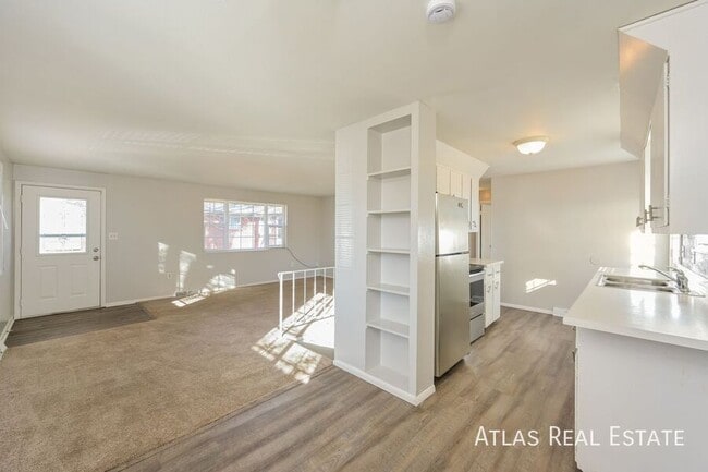 Building Photo - 8607 W 62nd Pl