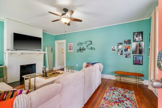 Building Photo - 2036 Linden Ave