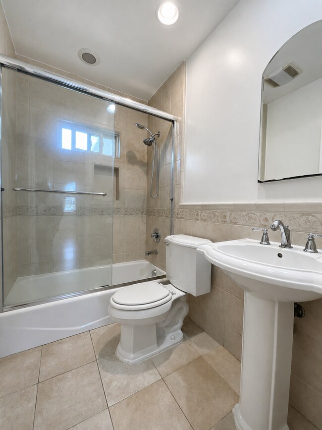 Building Photo - 4432 Falcon Ave