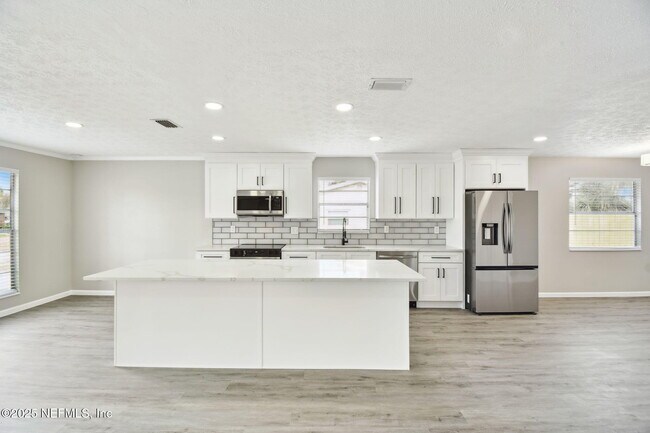 Building Photo - 2793 Greenridge Rd