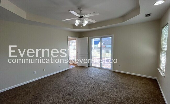 Building Photo - 14 Fawn Ln