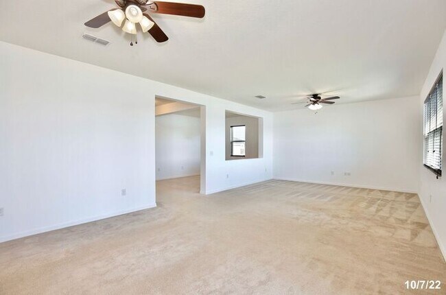 Building Photo - Beautiful 3/ 2 Home with a 2 Car Garage and a Water view- St Cloud!