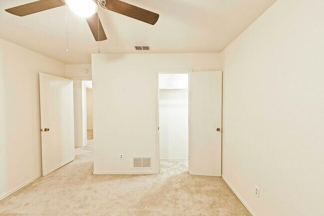 Building Photo - 2116 Winterstone Dr
