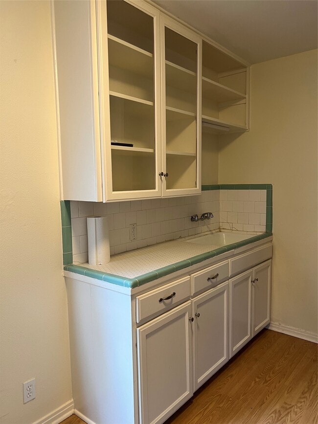 Building Photo - 1212 Postoffice St