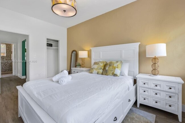 Building Photo - 301 86th St