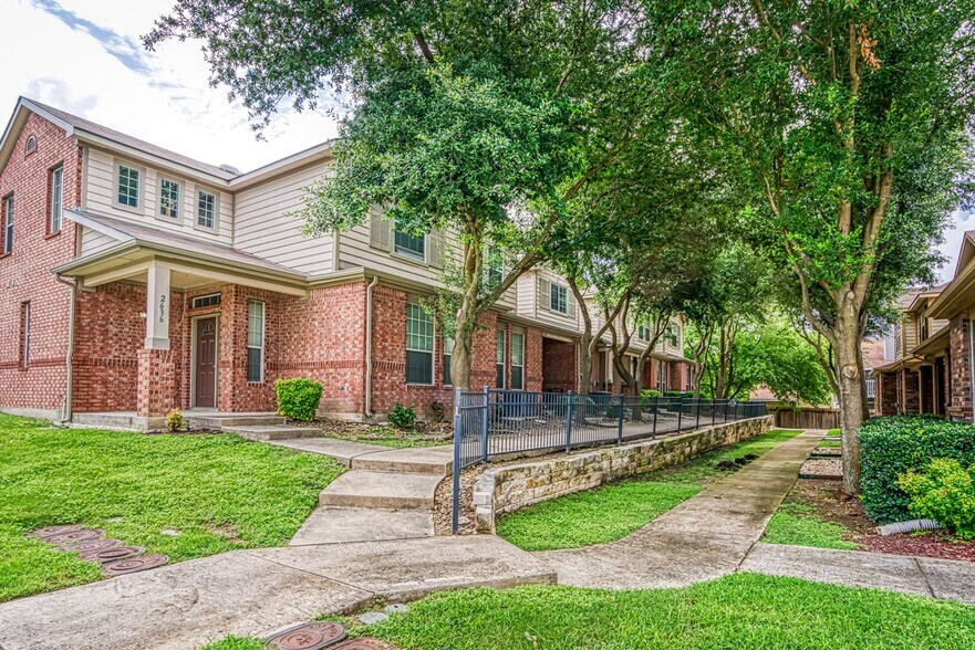 Building Photo - 2640 Grayson Way