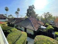 Building Photo - 305 California Blvd