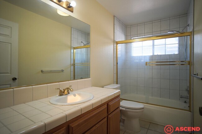 Building Photo - 10801 Galway Bay Dr