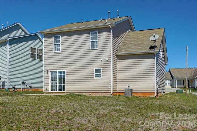 Building Photo - 2034 Wexford Way