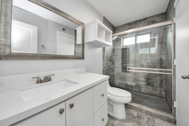 Building Photo - 1708 Winter St