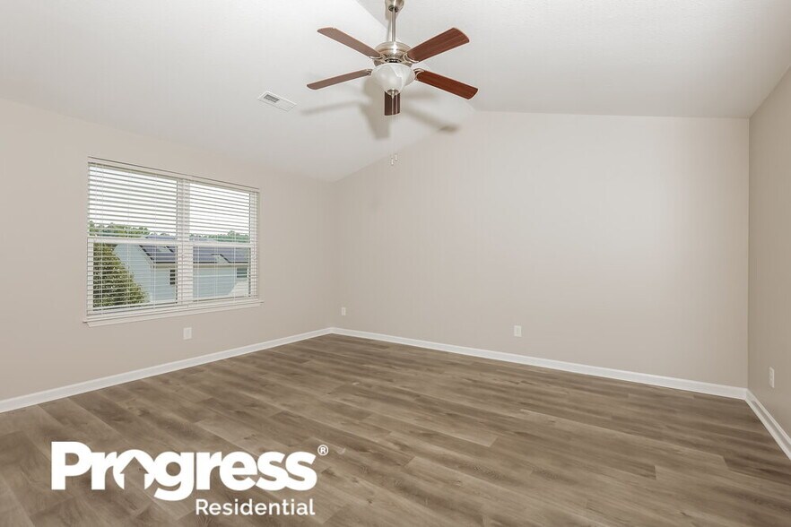 Building Photo - 2728 Maybrook Crossing Dr