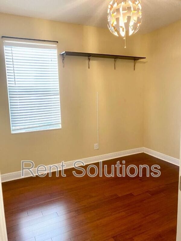 Building Photo - 7506 S West Shore Blvd