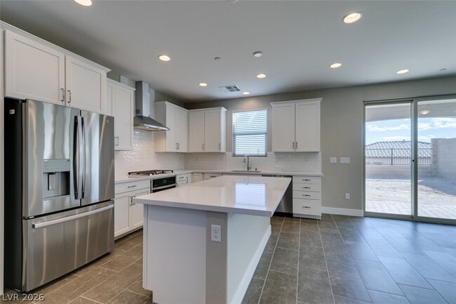 Building Photo - 11803 River Hawk Ave