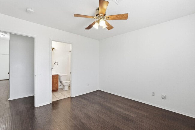Building Photo - 15033 W Ventura St