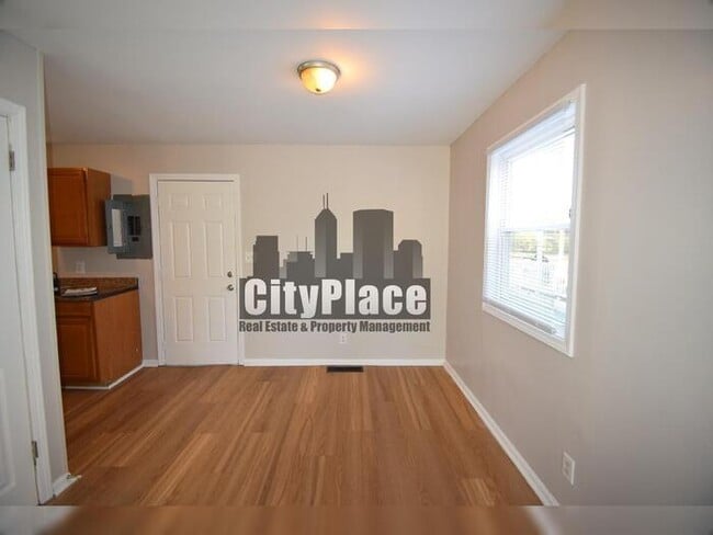 Building Photo - 3219 N Colorado Ave