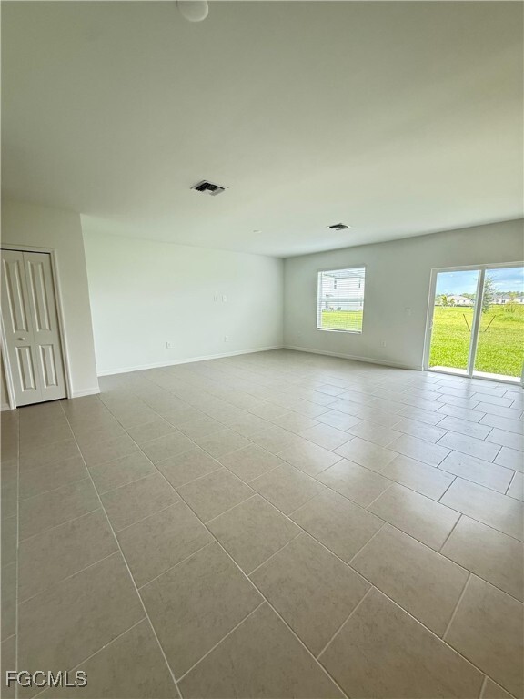 Building Photo - 4114 North Dr