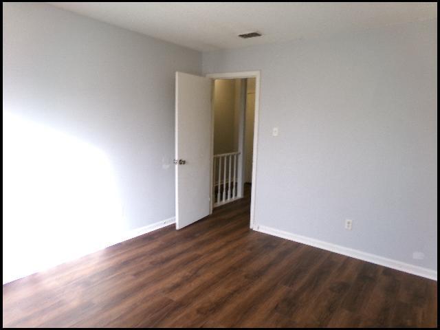 Building Photo - 1805 Sanford Dr