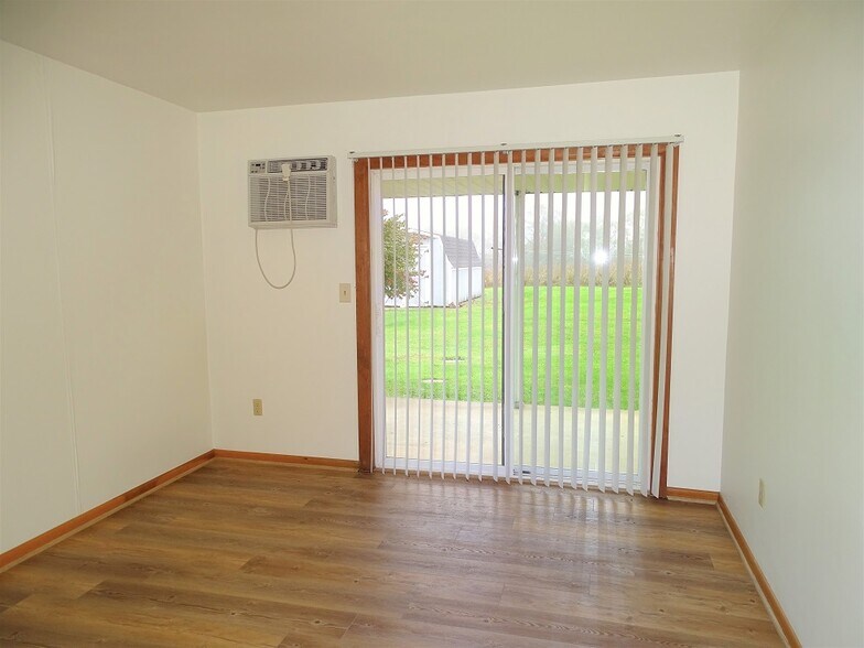 Building Photo - 236 Deep Run Rd