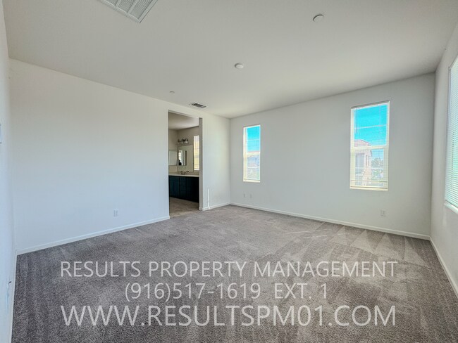 Building Photo - 136 Lily Bay Cir