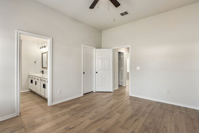 Building Photo - 3101 Lance Ln