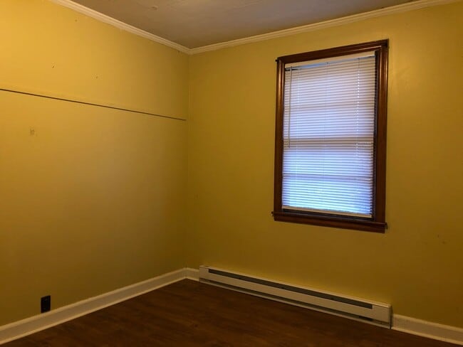 Building Photo - 553-B Jefferson Road