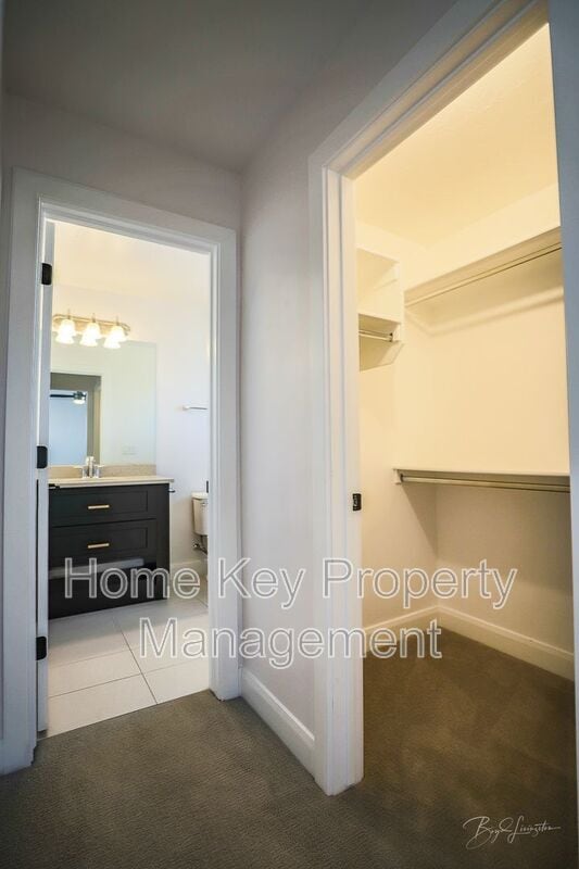 Building Photo - 5528 S Ochre Ln