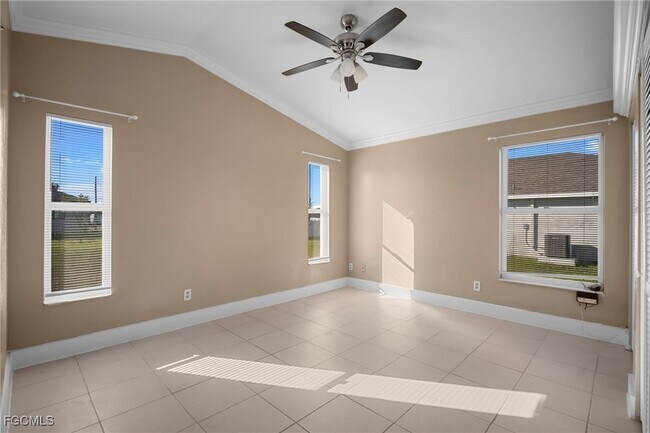 Building Photo - 2230 NW 1st Ave