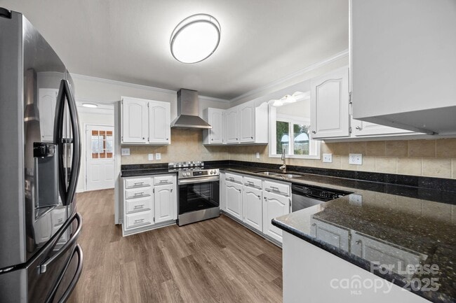 Building Photo - 130 Boulder Dr