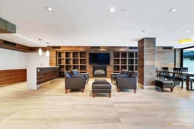 Building Photo - 1 bedroom in Long Island City NY 11106