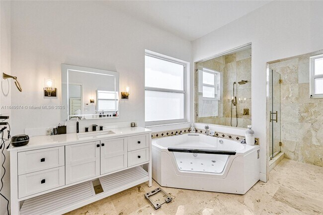 Building Photo - 1500 SW 171st Terrace