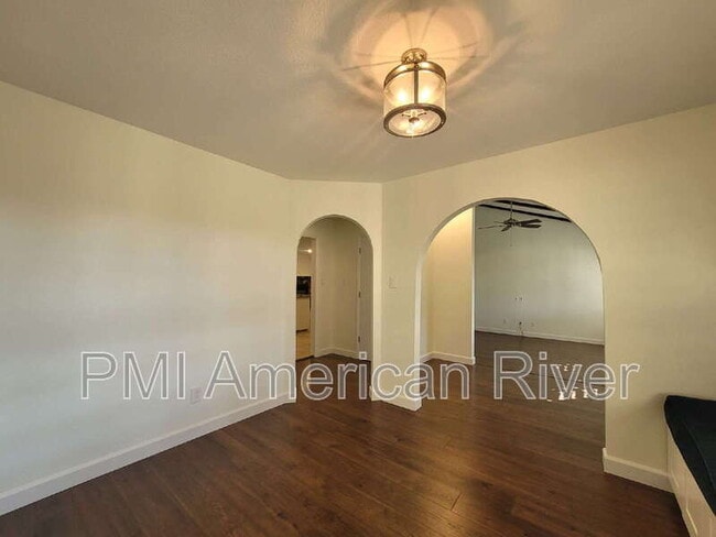 Building Photo - 7817 Palmyra Dr